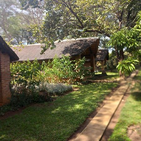 Barefoot Lodge And Safaris - Malawi Λιλόνγκουε Εξωτερικό φωτογραφία